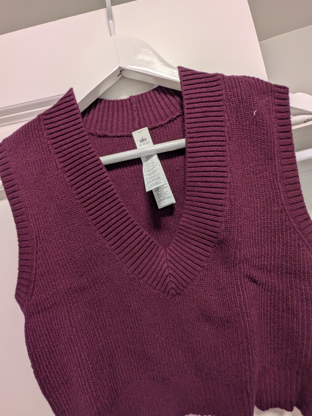 ALO Yoga Women’s Plum V-Neck Sweater Vest - Deep Berry